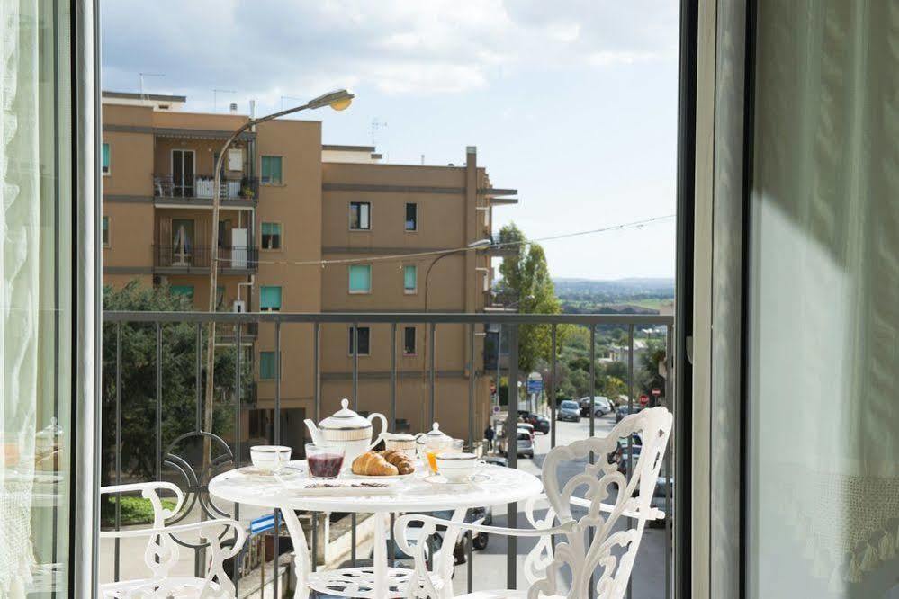 Dimora Cappuccini Guest House Чистернино Экстерьер фото