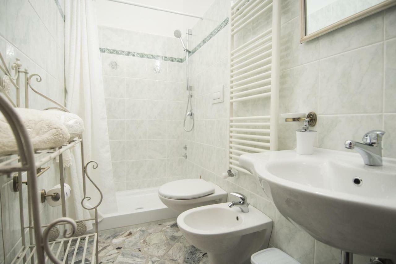 Dimora Cappuccini Guest House Чистернино Экстерьер фото